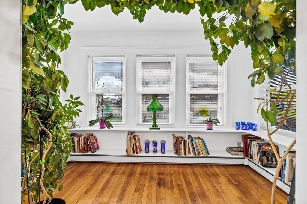 19-21 Cheverus Road Boston, MA 02124 - Photo 7 of 42 Gallery Image 7