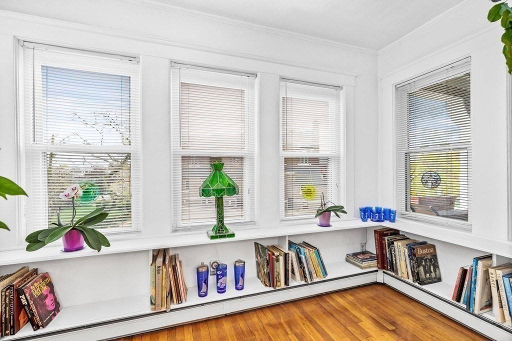 19-21 Cheverus Road Boston, MA 02124 - Photo 8 of 42 Gallery Image 8