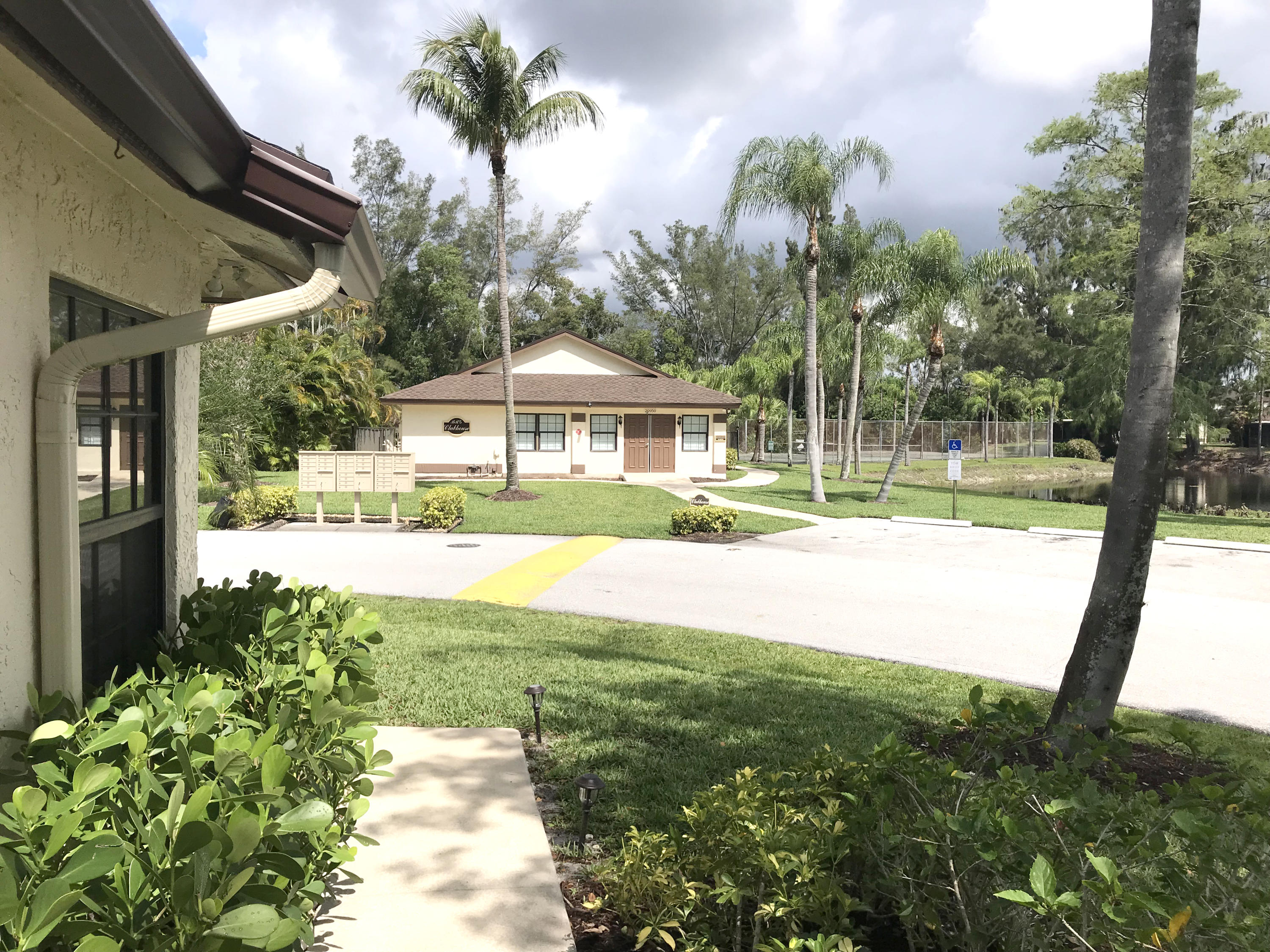 20896 Boca Ridge Drive West Boca Raton, FL 33428 - Photo 41 of 49 40