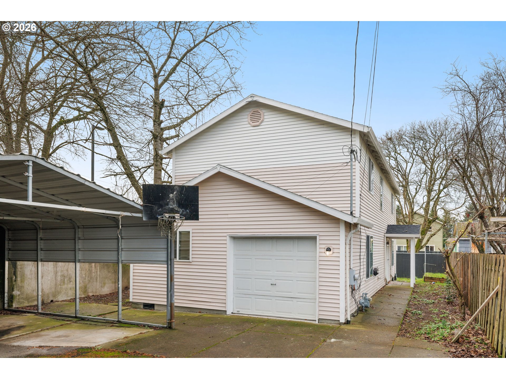 8704 Southeast Rhone Street Portland, OR 97266 - Photo 2 of 24