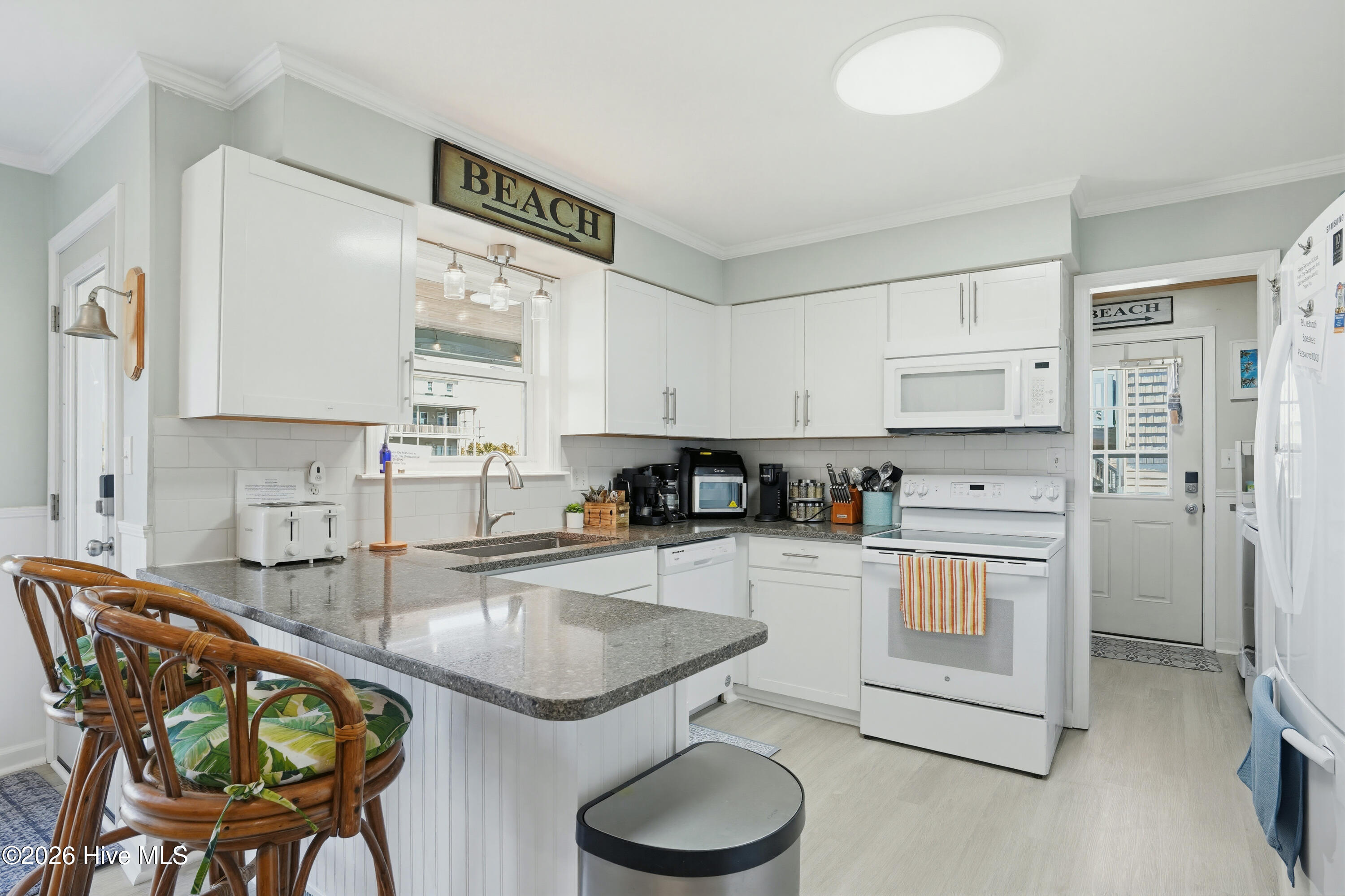 1601 New River Inlet Road North Topsail Beach, NC 28460 - Photo 22 of 96 1601 NRIR - Interiors - Edited