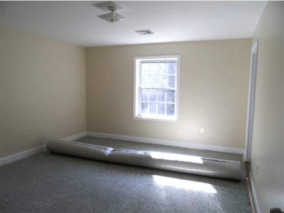 76 Jefferson Road Belmont, NH 03220 - Photo 12 of 20