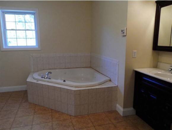 76 Jefferson Road Belmont, NH 03220 - Photo 10 of 20