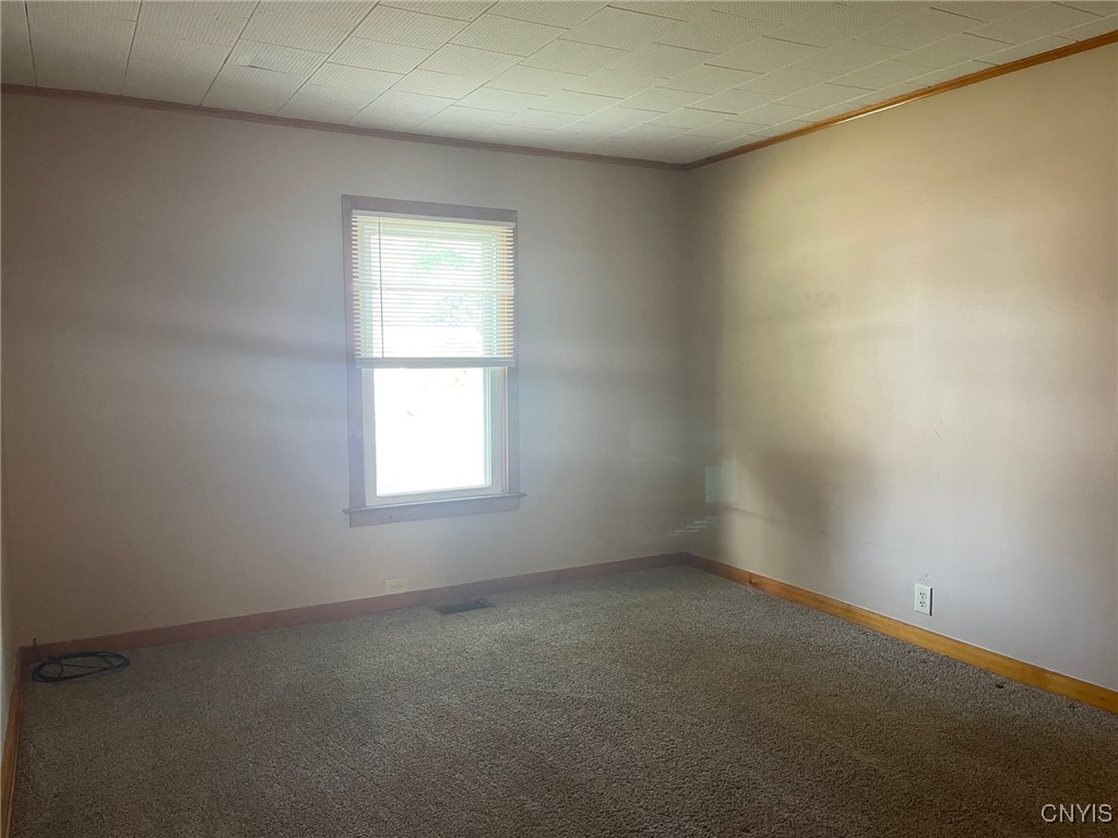 228 Williams Street Oneida, NY 13421 - Photo 15 of 31 Lower apartment bedroom #2