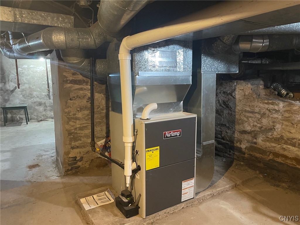 228 Williams Street Oneida, NY 13421 - Photo 30 of 31 Natural gas furnace