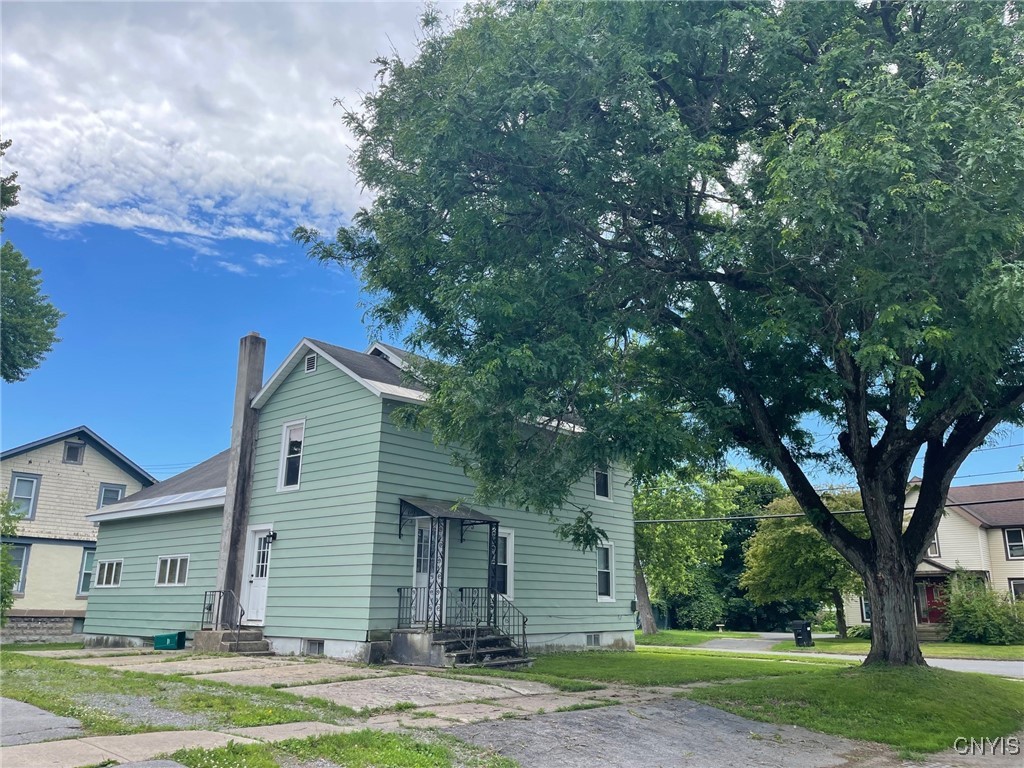 228 Williams Street Oneida, NY 13421 - Photo 3 of 31