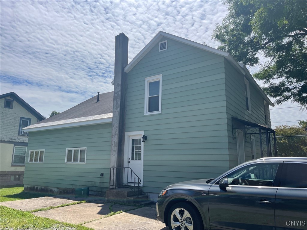 228 Williams Street Oneida, NY 13421 - Photo 4 of 31