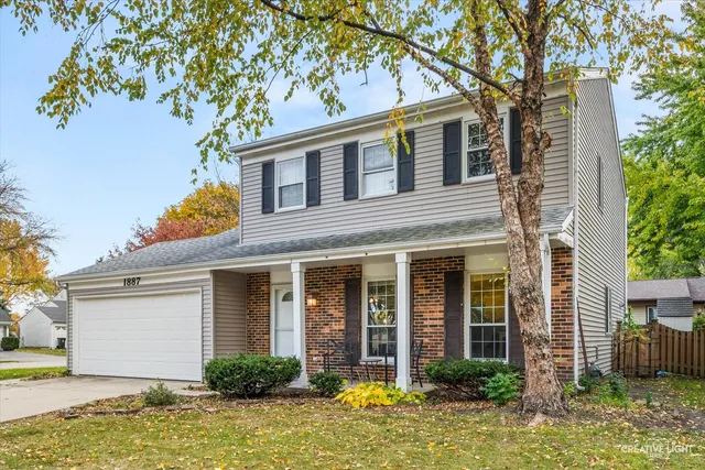 $425,000 | 1887 Paddington Avenue, Naperville, IL 60563