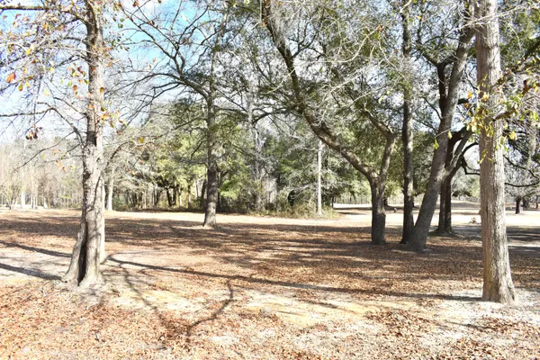 $45,000 | 21 Fairway Drive, Manning, SC 29102