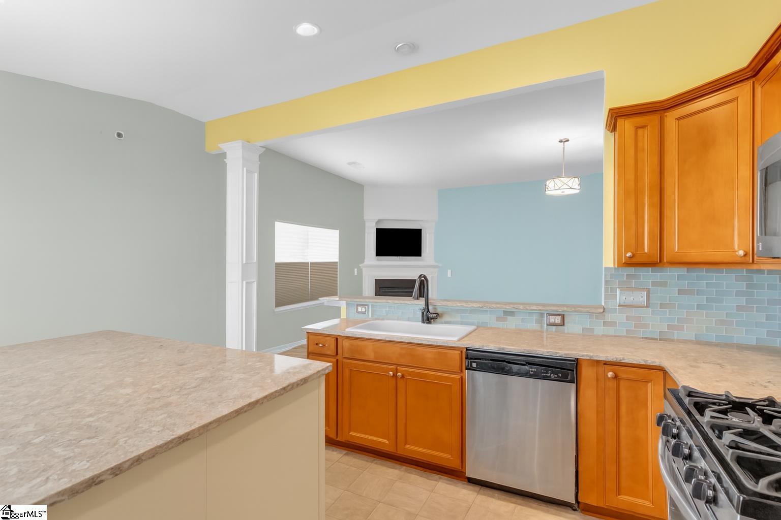 1 Allamanda Way Simpsonville, SC 29680 - Photo 7 of 27 Gallery Image 7