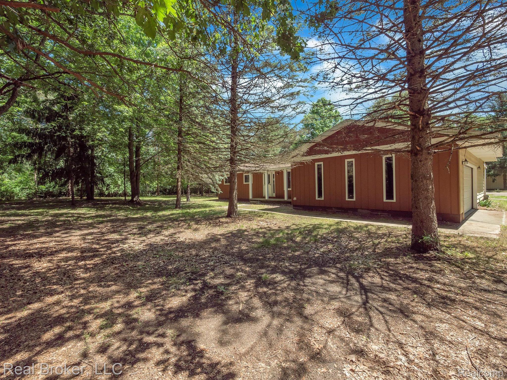 42955 Bemis Road Belleville, MI 48111 - Photo 2 of 66 3