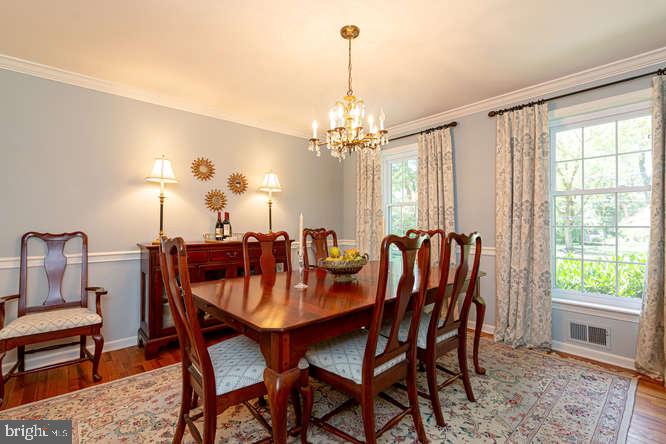 211 South Fairfield Road Devon, PA 19333 - Photo 17 of 40 Dining room