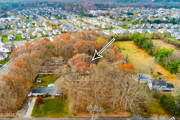 $625,000 | 342 Colts Neck Road, Farmingdale, NJ 07727