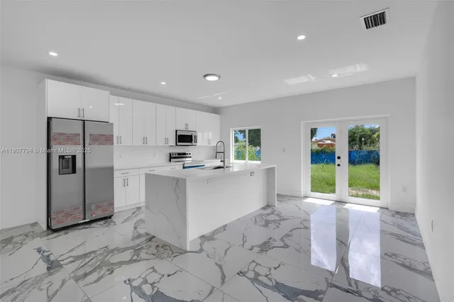 $3,300 | 11870 Southwest 220th Street, Unit A, Miami, FL 33170