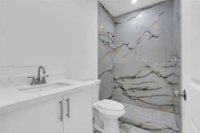 $3,300 | 11870 Southwest 220th Street, Unit A, Miami, FL 33170