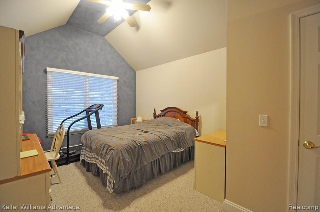 49648 Timber Trail Novi, MI 48374 - Photo 30 of 32 30_Bed_U_3-1.jpg