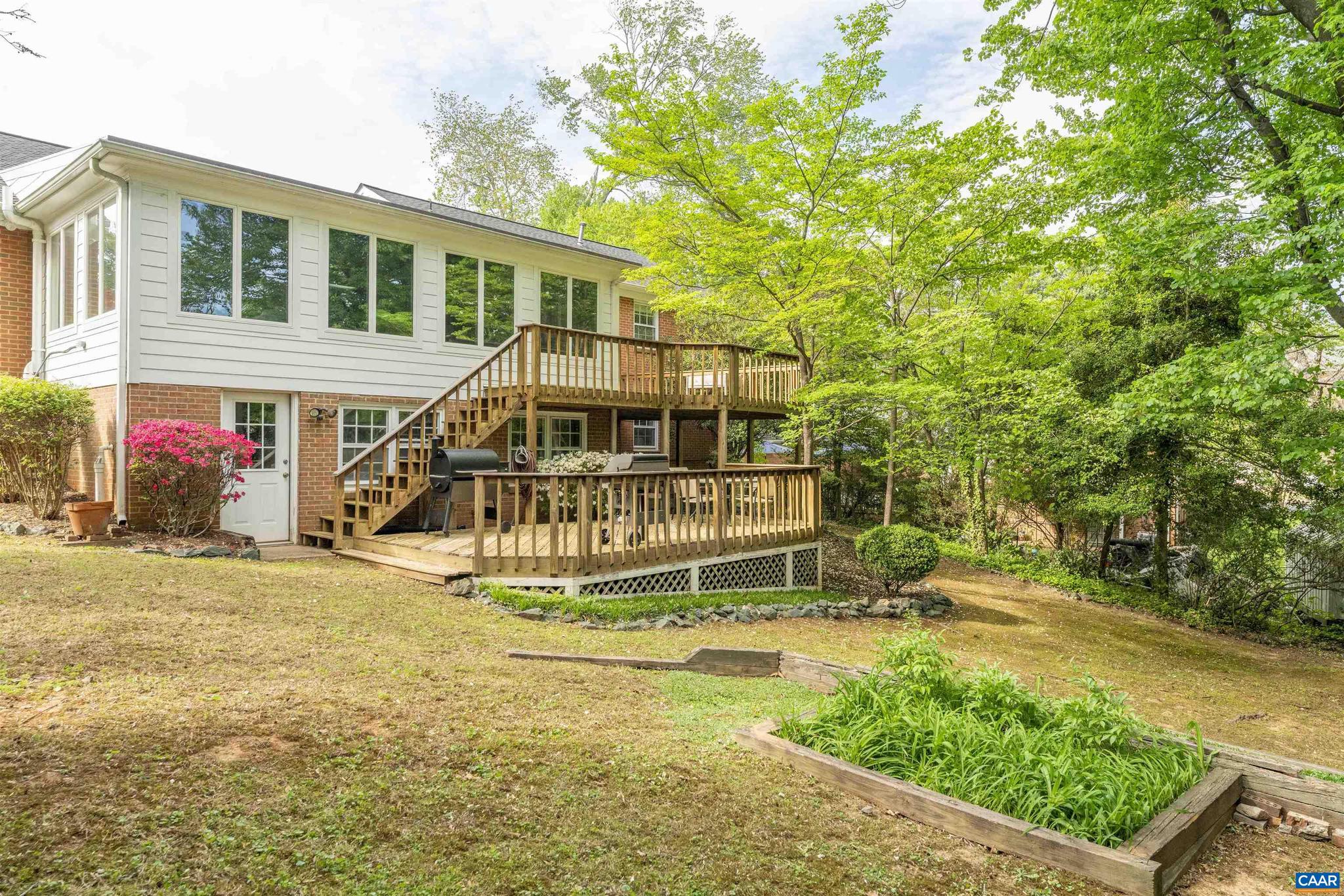 102 Westminster Road Charlottesville, VA 22901 - Photo 3 of 53