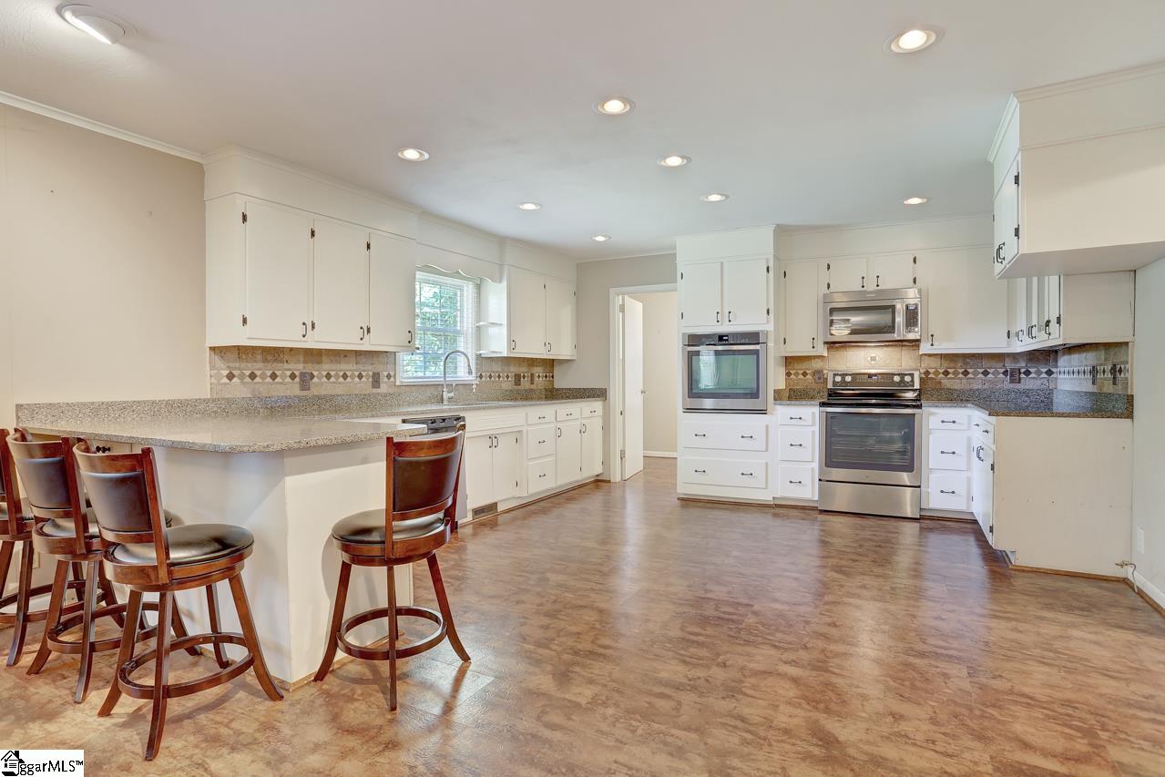110 Highland Road Duncan, SC 29334 - Photo 7 of 23 Gallery Image 7