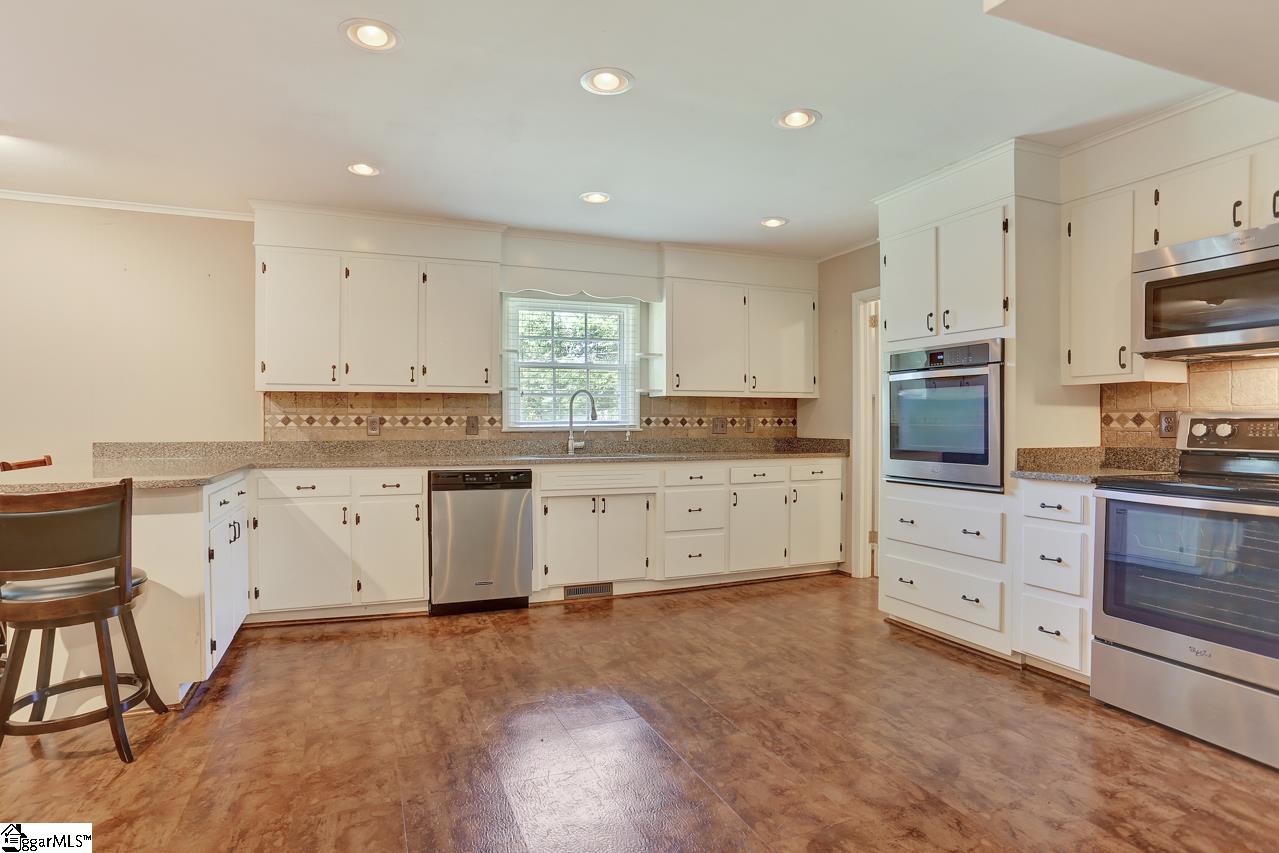 110 Highland Road Duncan, SC 29334 - Photo 8 of 23 Gallery Image 8