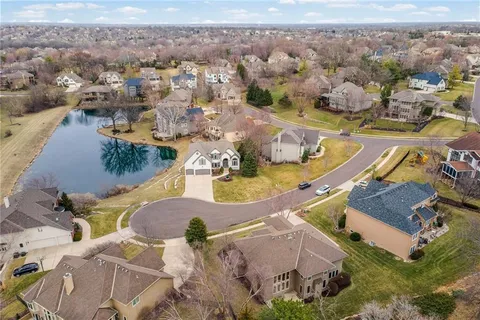 $939,900 | 14530 Grant Lane, Overland Park, KS 66221