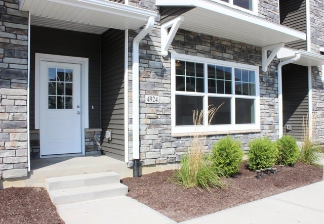 4924 Raleigh Lane Iowa City, IA 52245 - Photo 3 of 22 Gallery Image 3