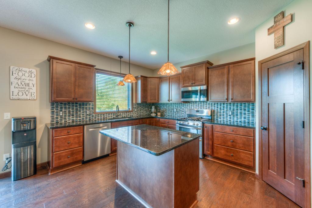 19837 Devrie Path Farmington, MN 55024 - Photo 6 of 26 Gallery Image 6