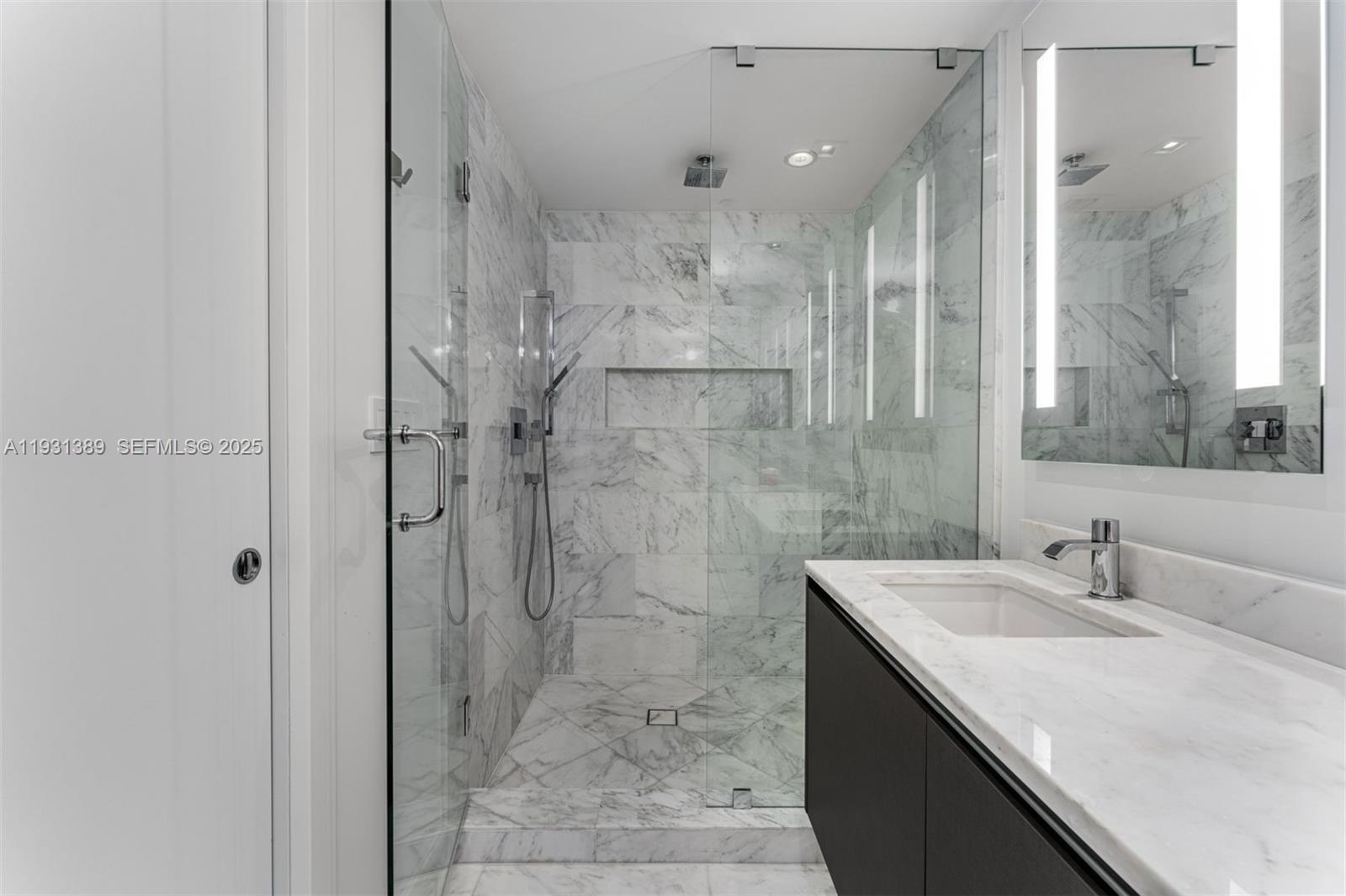 1451 Brickell Avenue, Unit 1803 Miami, FL 33131 - Photo 13 of 30