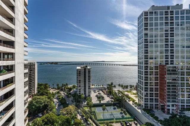 $1,390,000 | 1451 Brickell Avenue, Unit 1803, Miami, FL 33131