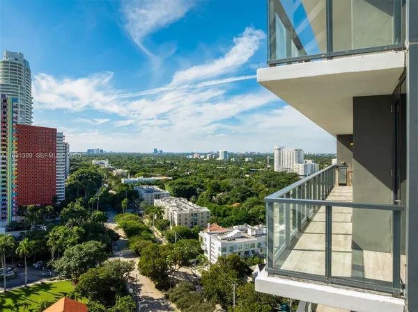 $1,390,000 | 1451 Brickell Avenue, Unit 1803, Miami, FL 33131