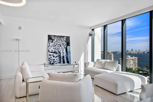 $1,390,000 | 1451 Brickell Avenue, Unit 1803, Miami, FL 33131