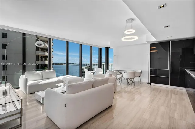 $1,390,000 | 1451 Brickell Avenue, Unit 1803, Miami, FL 33131