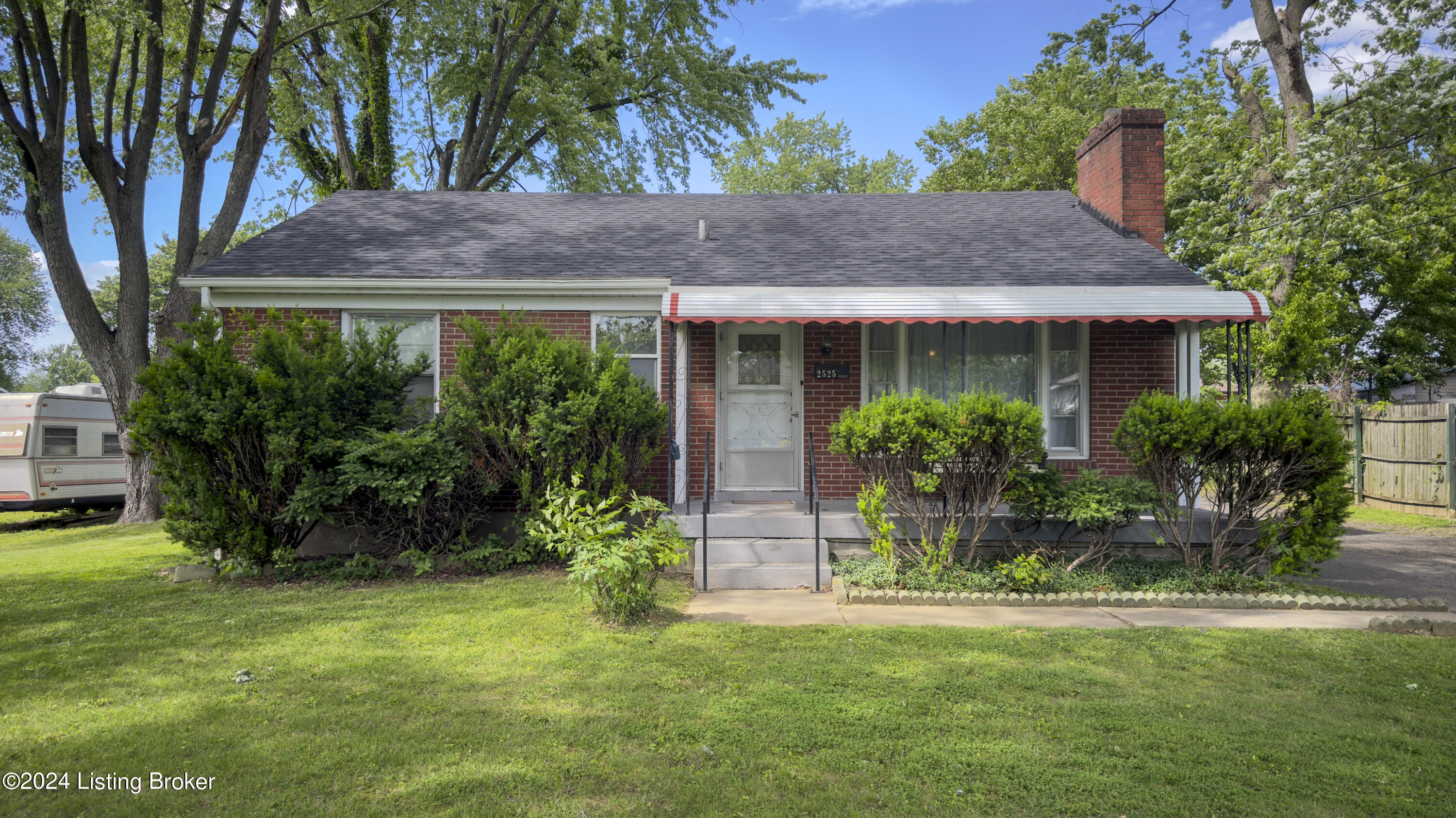 2525 Ralph Avenue Louisville, KY 40216 - Photo 2 of 36 2525 Ralph Ave-102