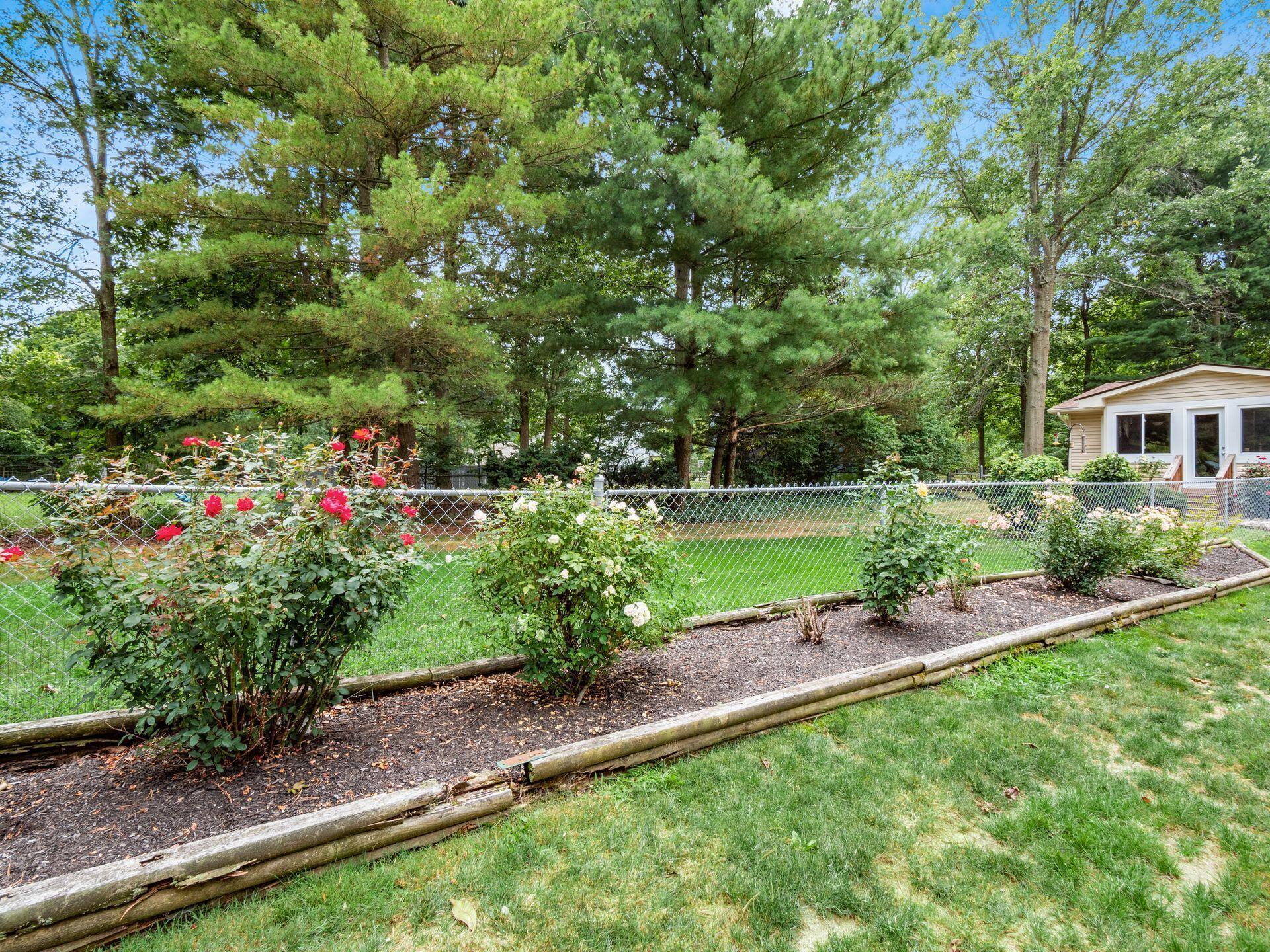 382 Forward Pass Road Southwest Pataskala, OH 43062 - Photo 51 of 71 Backyard
