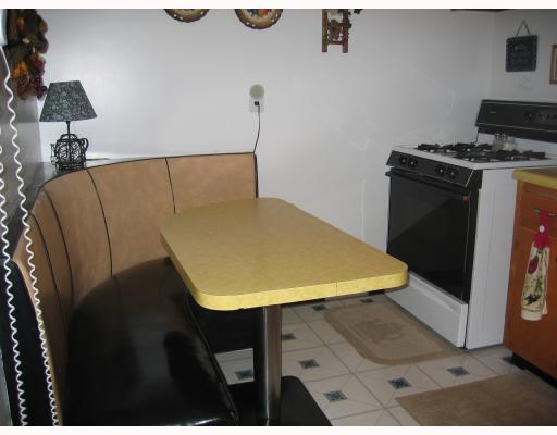 1121 Schang Road Pittsburgh, PA 15236 - Photo 6 of 11 Kitchen.