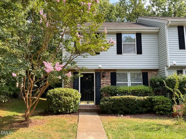 $1,780 | 101 Luxon Place, Cary, NC 27513