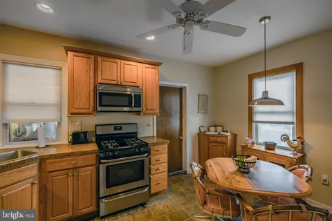 $435,000 | 26 East Turnbull Avenue, Havertown, PA 19083