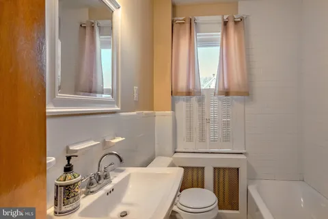 $435,000 | 26 East Turnbull Avenue, Havertown, PA 19083