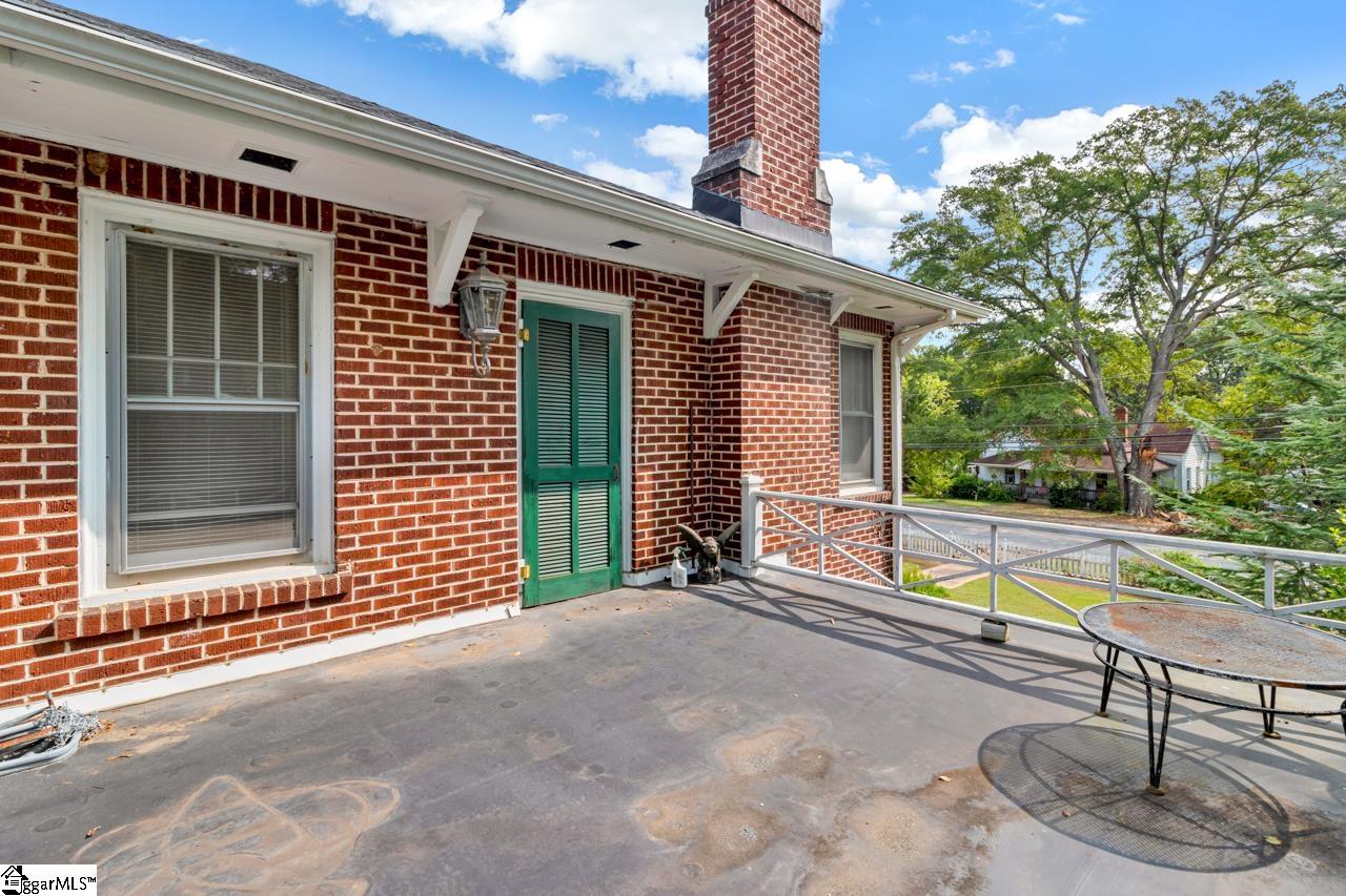 1010 South Harper Street Laurens, SC 29360 - Photo 31 of 42