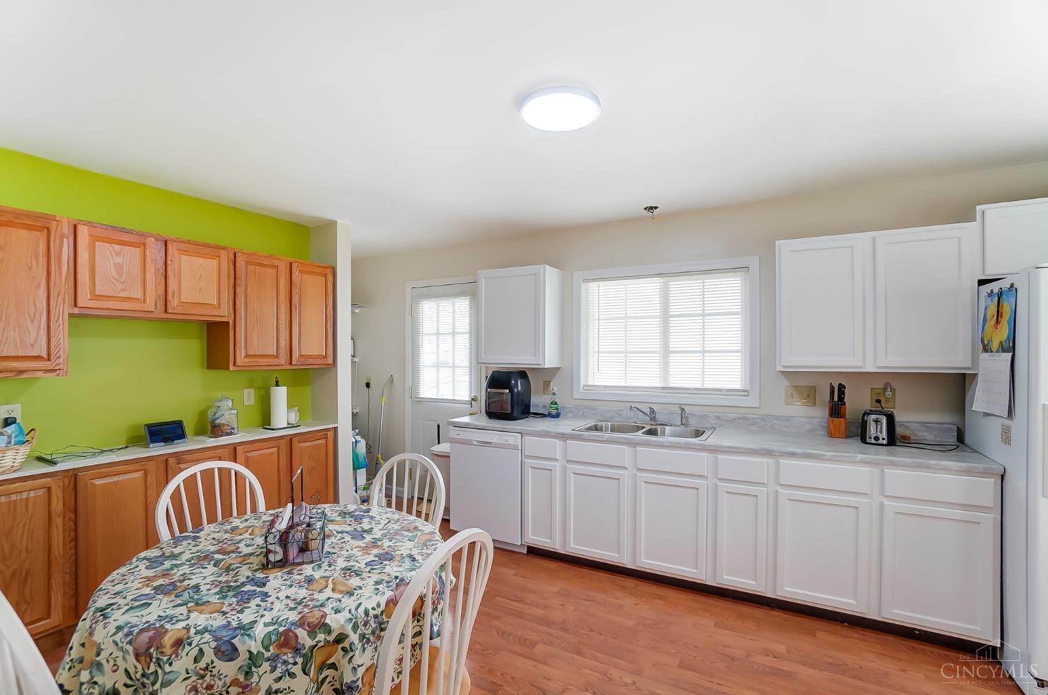 10237 Pottinger Road Cincinnati, OH 45251 - Photo 14 of 41 Gallery Image 14