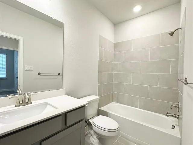 $3,000 | 7830 Bayside Drive, Rowlett, TX 75088