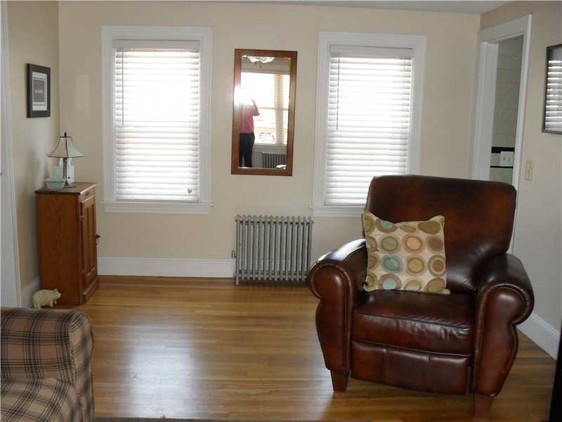 44 Delwood Road Warwick, RI 02889 - Photo 7 of 18 Living Room.