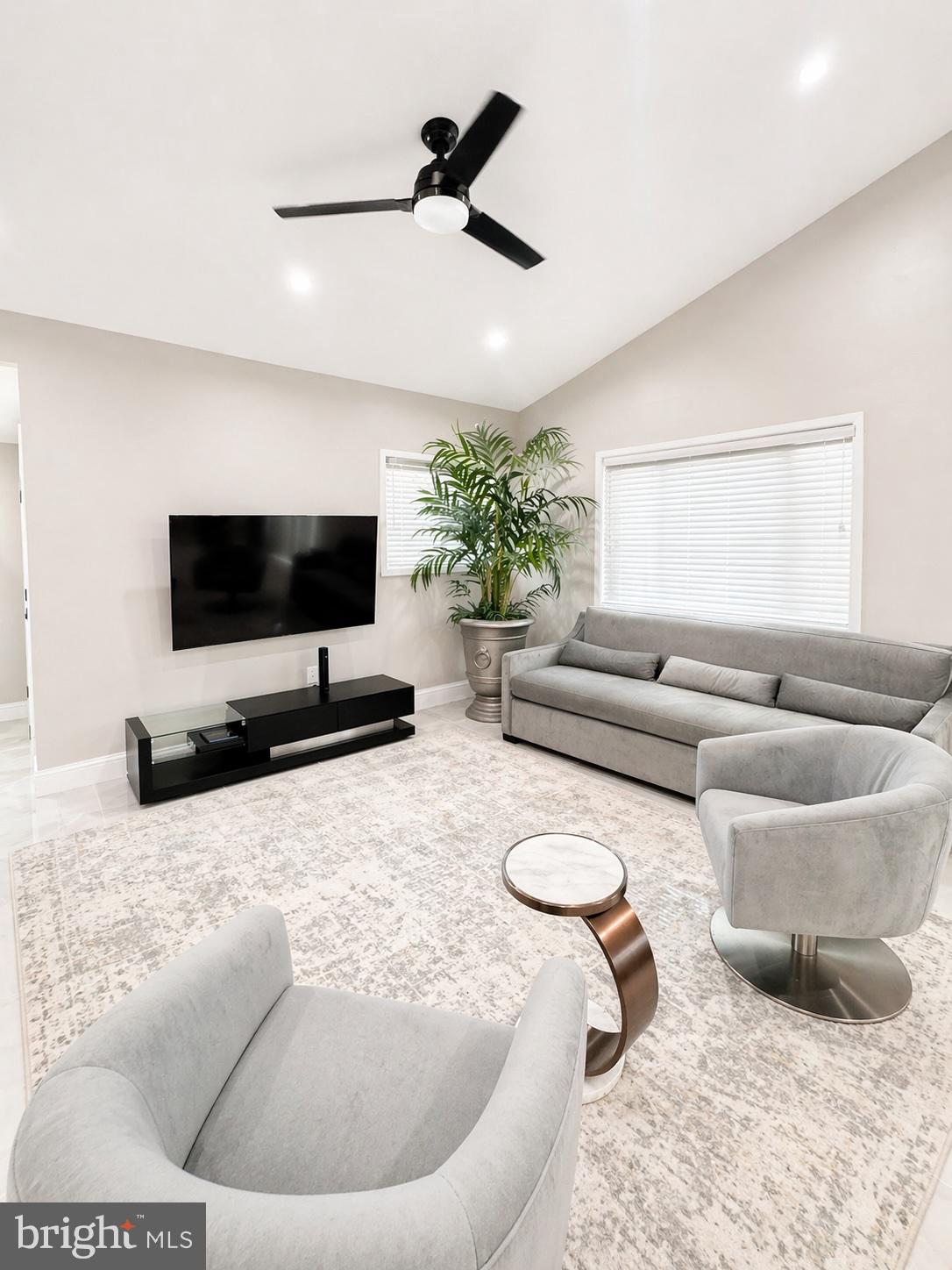 51 Chiswick Drive Lindenwold, NJ 08021 - Photo 2 of 16 Modern elegance in a cozy space.