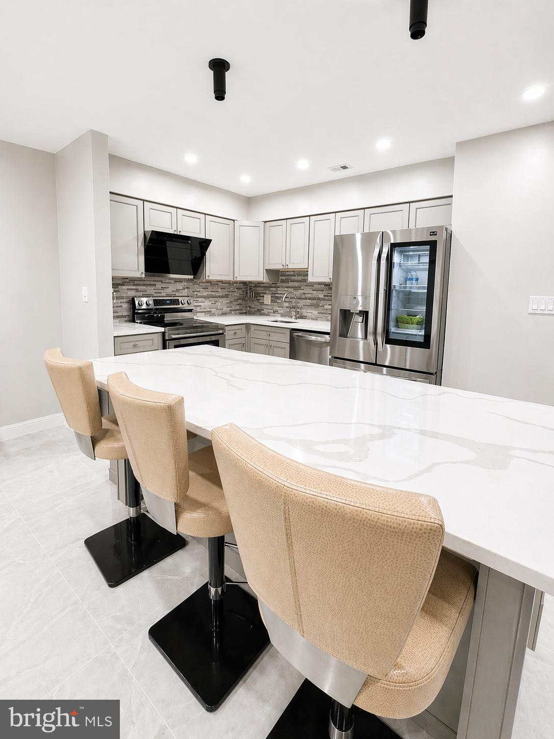 51 Chiswick Drive Lindenwold, NJ 08021 - Photo 4 of 16 Sleek modern kitchen with elegant finishes.