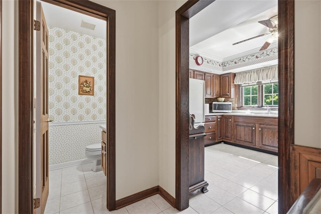 204 Shafer Road Coraopolis, PA 15108 - Photo 20 of 49