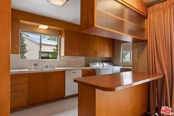 $995,000 | 6846 Wish Avenue, Van Nuys, CA 91406