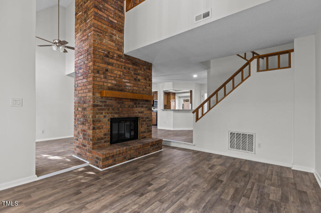 4323 Southwind Drive Raleigh, NC 27613 - Photo 9 of 25 08