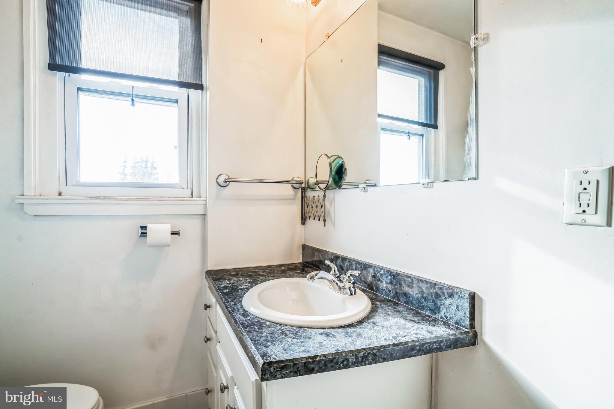 230 Burmont Road Drexel Hill, PA 19026 - Photo 17 of 31 Gallery Image 17