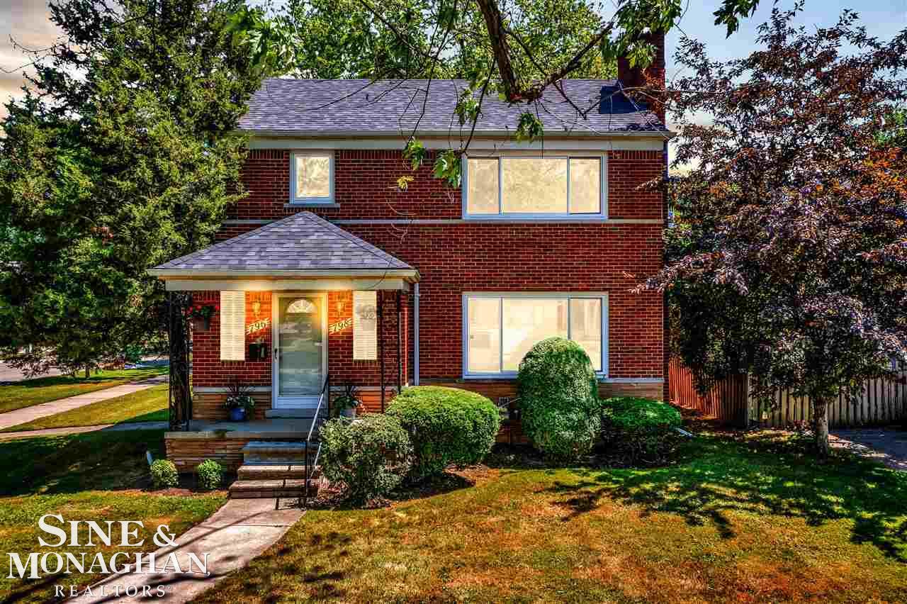 798 Harcourt Road Grosse Pointe, MI 48230 - Photo 17 of 32
