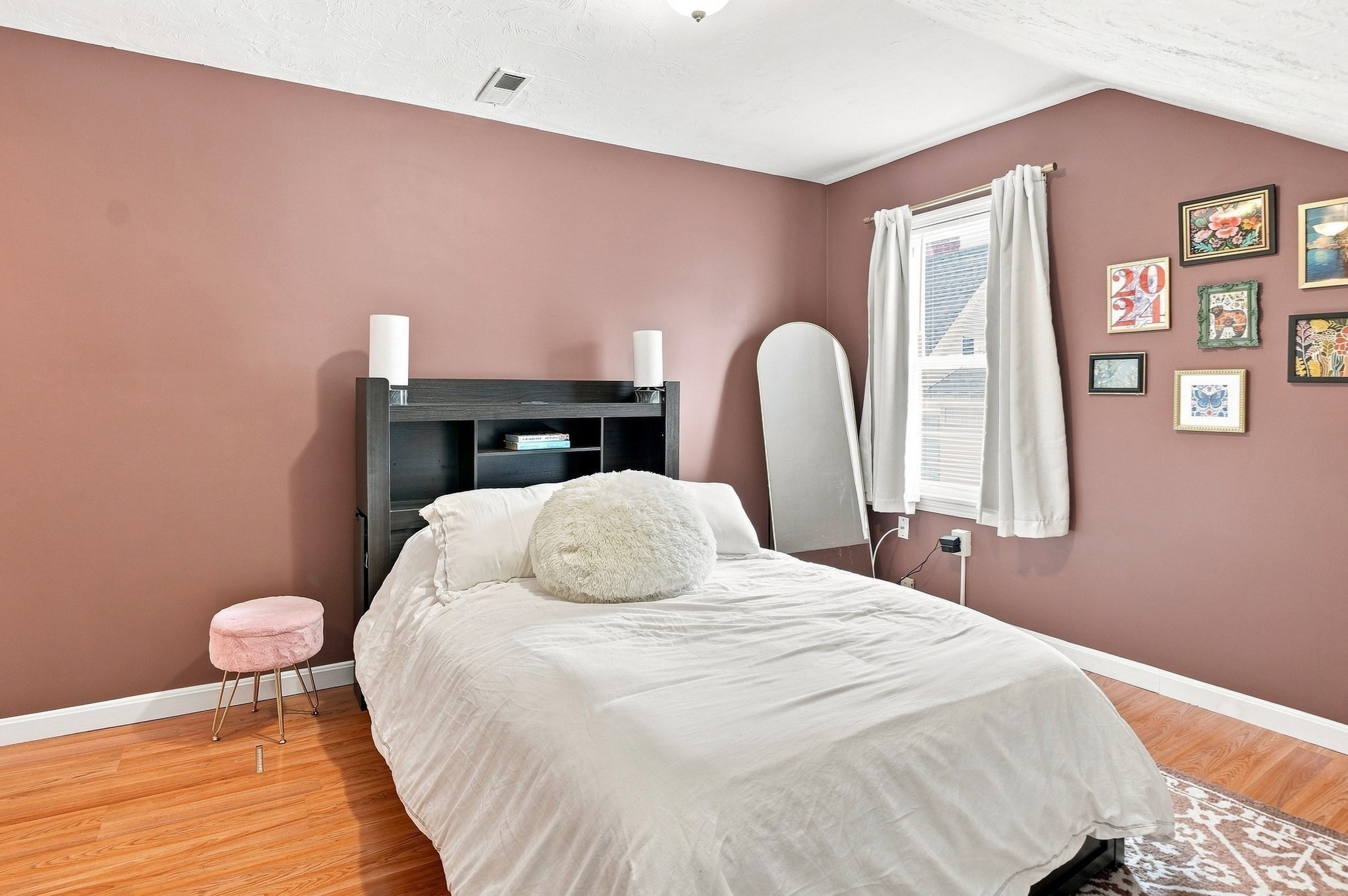 91 R Chase Avenue, Unit 3 Webster, MA 01570 - Photo 9 of 18 Gallery Image 9