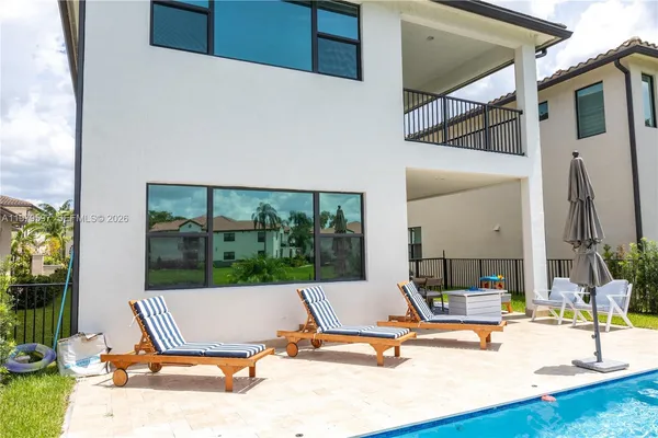 $7,000 | 11826 Southwest 13th Ct., Pembroke Pines, FL 33025